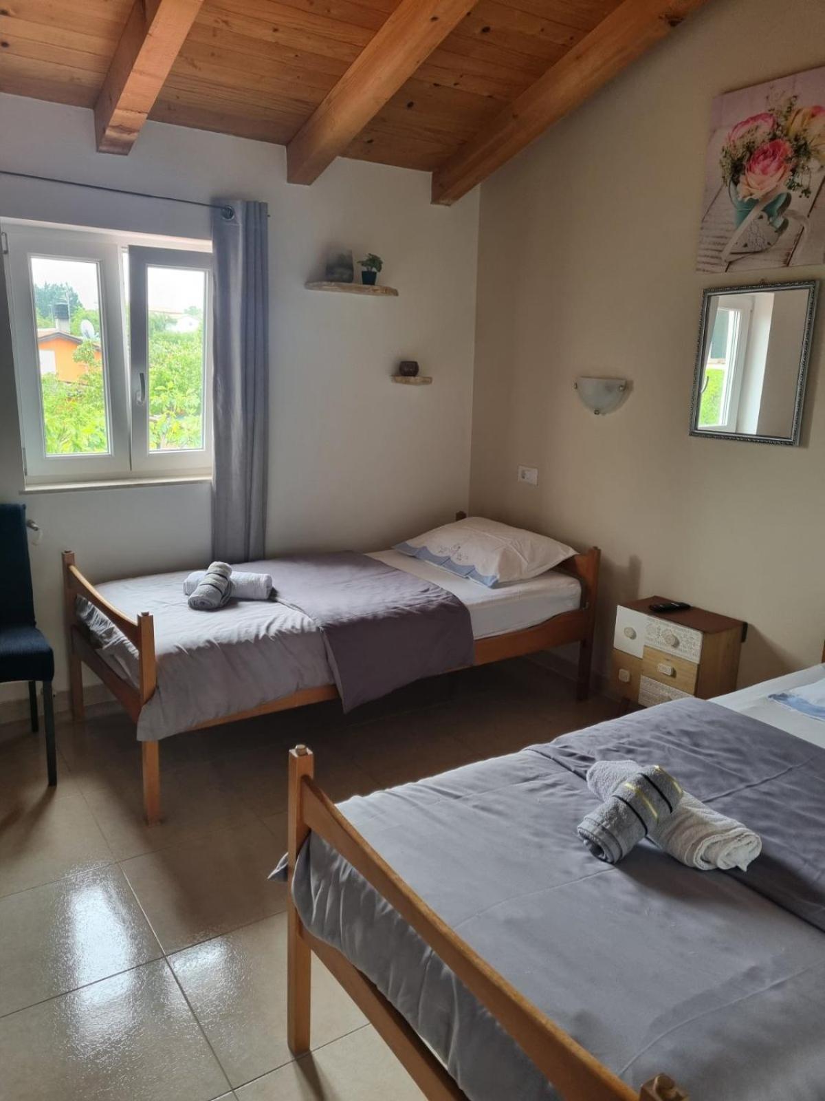 Hostal Sobe Anja Brtonigla Exterior foto
